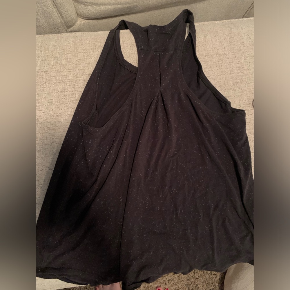 Black lululemon tank top
